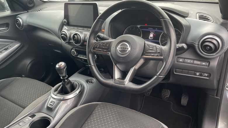Nissan Juke 1.0 DiG-T 114 N-Connecta 5dr Petrol Hatchback